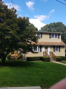9 Glenn Ave, Glen Gardner, NJ, 08826