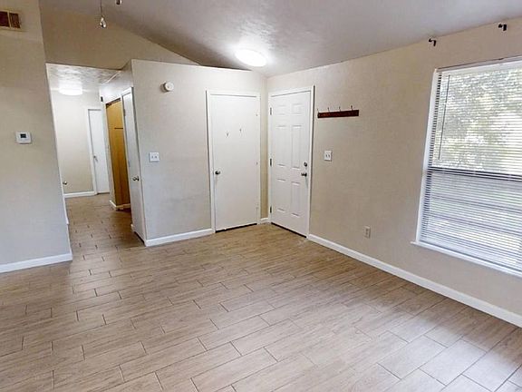 3rd image of 2988 Carroll Dr