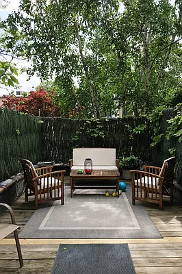 Rented by Level Group | media 1