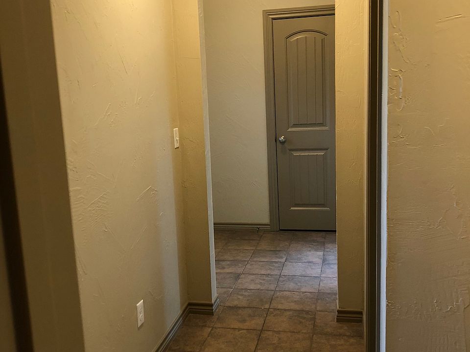 1st image of 4806 Lakeshore Dr