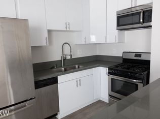 1102 N Bewley St #3, Santa Ana, CA 92703