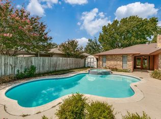 318 Stroud Ln, Garland, TX 75043