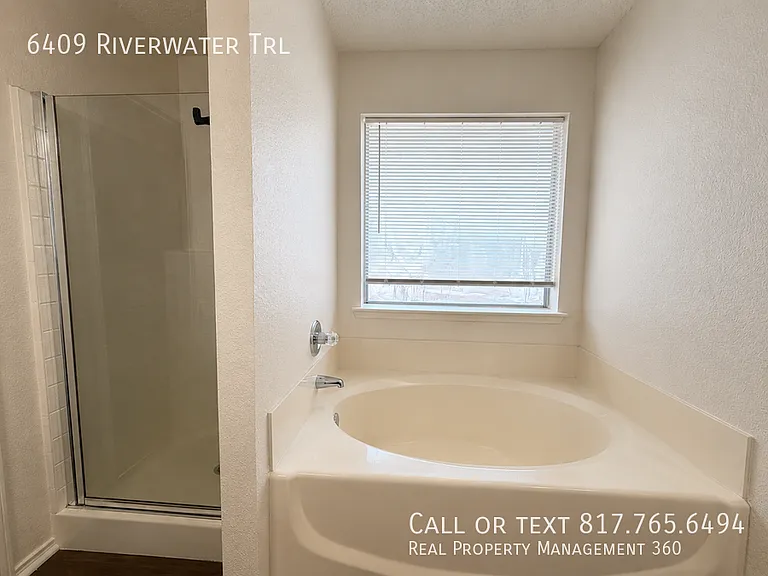 6409 Riverwater Trl — Photo 12