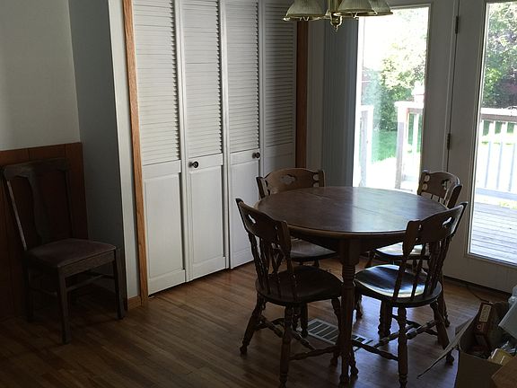 2nd image of 407 14th St NE