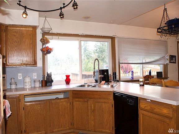5th image of 3219 253rd Street Ct E