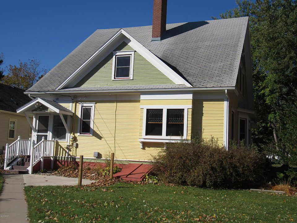 1st image of 1003 Douglas St