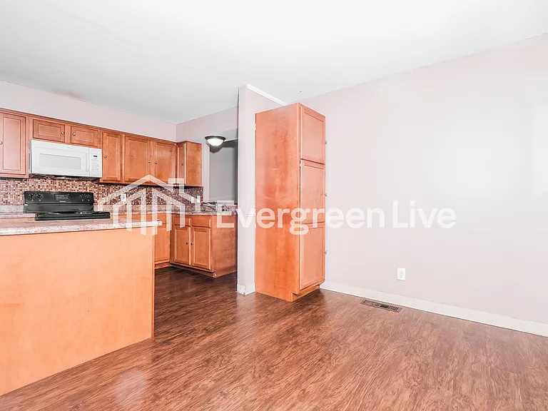 1356 Benvue Dr — Photo 5