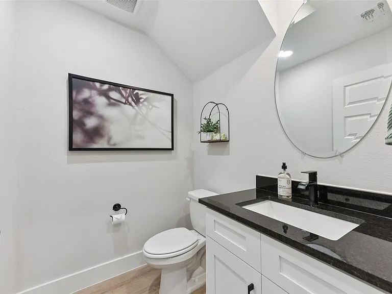 9304 Felix Sparke Dr — Photo 11