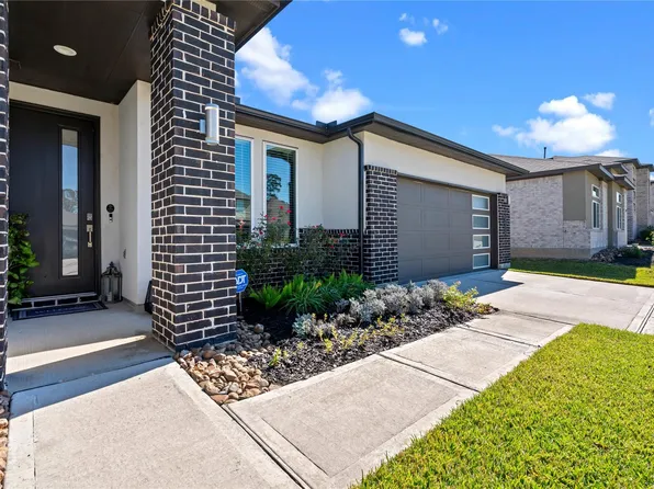 13316 Bear Creek Ct, Conroe, TX 77384