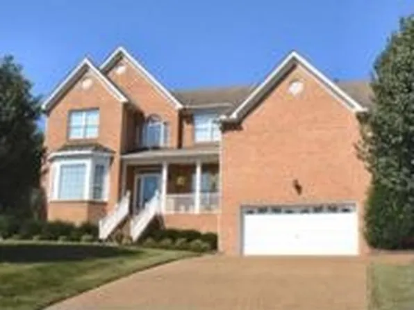 820 Loretta Dr, Goodlettsville, TN 37072