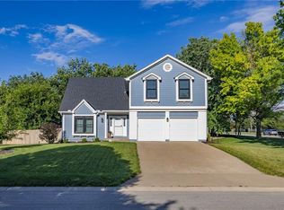 5421 McCoy St, Shawnee, KS 66226