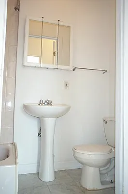 Rented by Tower Brokerage | media 46