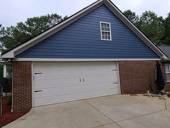 3rd image of 209 Bright Water Dr
