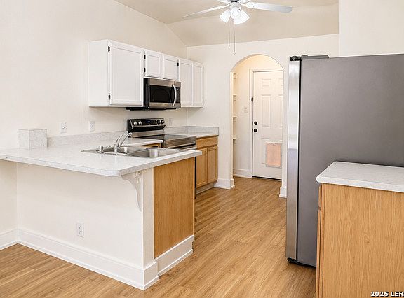3rd image of 528 W Gerald Ave
