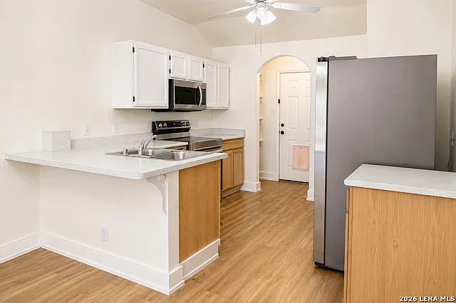 528 W Gerald Ave — Photo 3