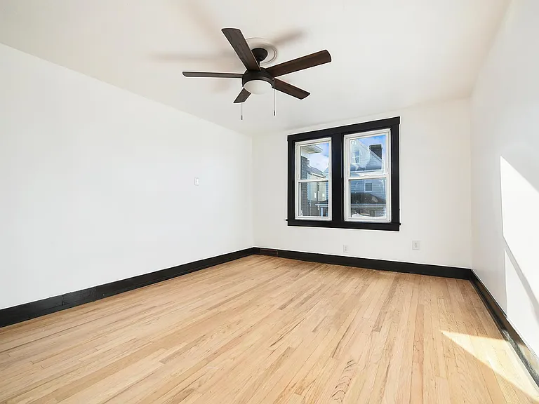 209 Mary St #2 — Photo 18
