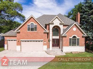 9043 Oneill Dr, Burr Ridge, IL 60527