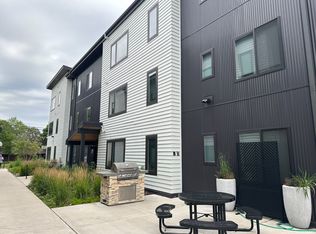 932 15th Ave SE #300, Minneapolis, MN 55414