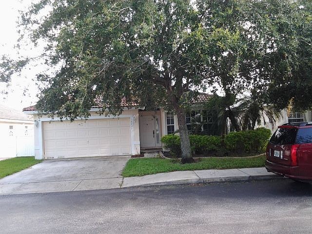 1st image of 16424 NW 24th St
