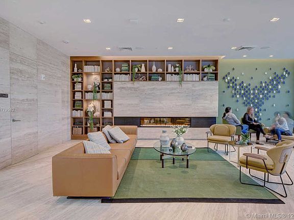 2nd image of 16385 Biscayne Blvd Unit 2616