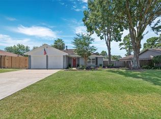 9934 Pinehurst St, Baytown, TX 77521