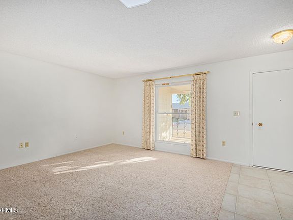 4th image of 10606 W Saratoga Cir