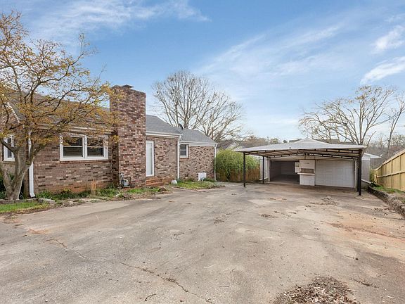 2nd image of 160 J St