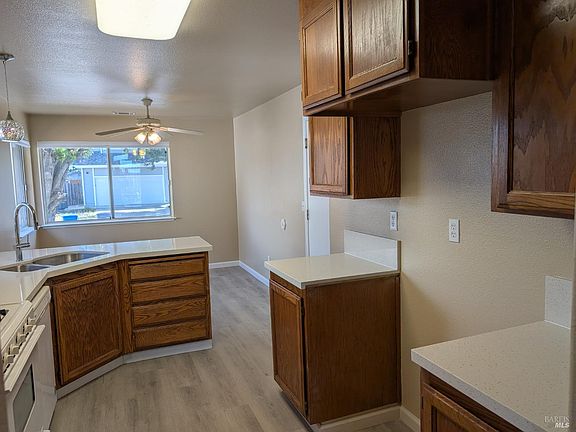 5th image of 349 Zachary Drive