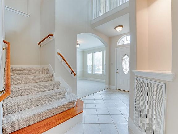 4th image of 10719 Brookshire Ln