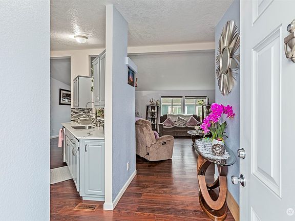 4th image of 31600 126th Avenue SE #E27