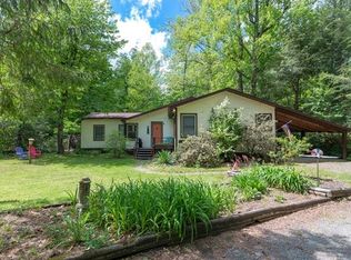 313 Flat Creek Rd, Black Mountain, NC 28711