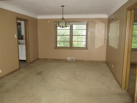 3rd image of 8894 Berkay Ave
