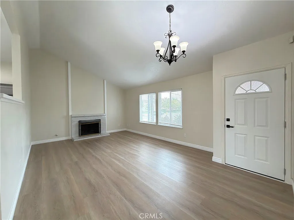 3 bed, 1454 sqft, $3,450 — Photo 4