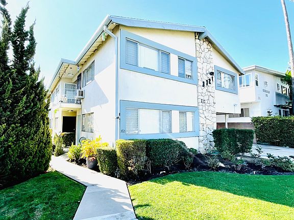 3rd image of 3721 Mentone Ave APT 8