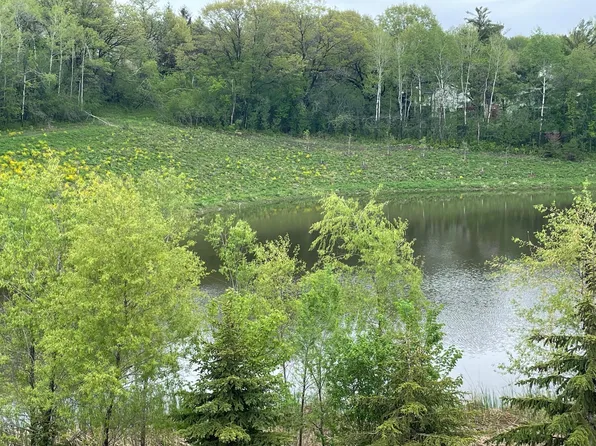 14480 Twin Lakes Cir, Burnsville, MN 55306