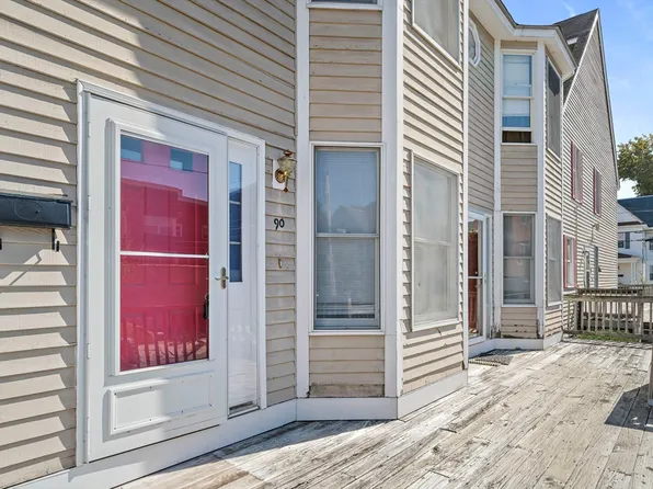 90 Belmont St #90, Lowell, MA 01851