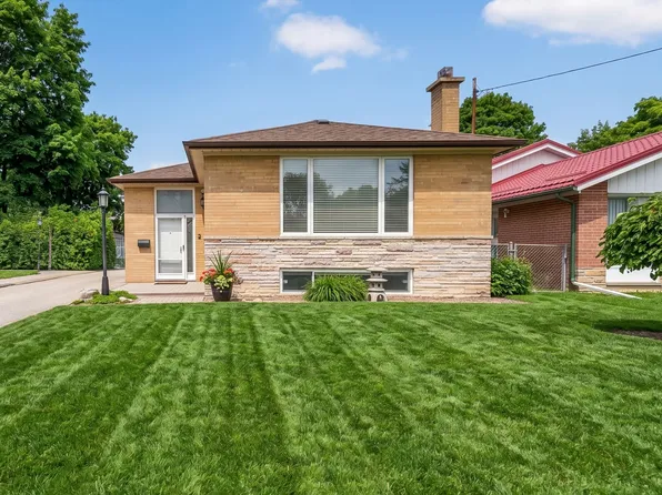168 Taysham Cres, Toronto, ON M9V 1X5