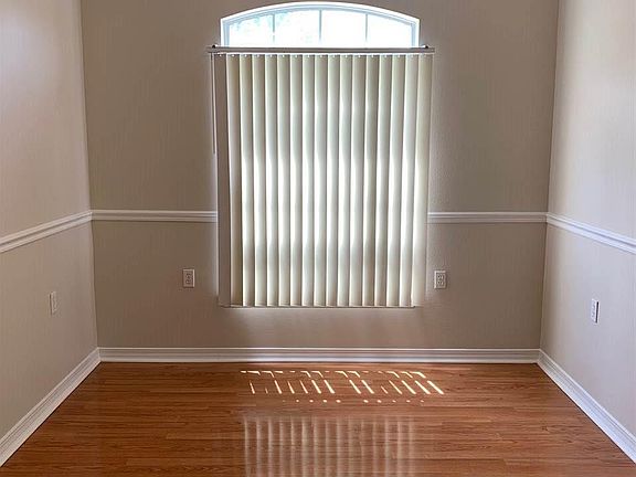 5th image of 1406 Newcastle Way