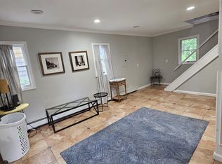 (Undisclosed Address), Huntington, NY 11743