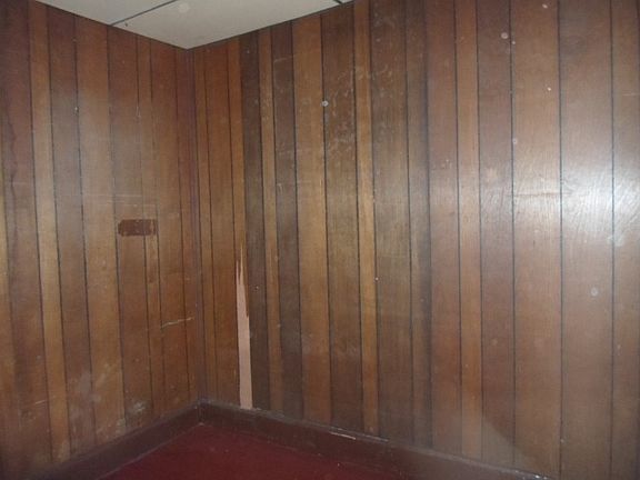 5th image of 10044 S Avenue M