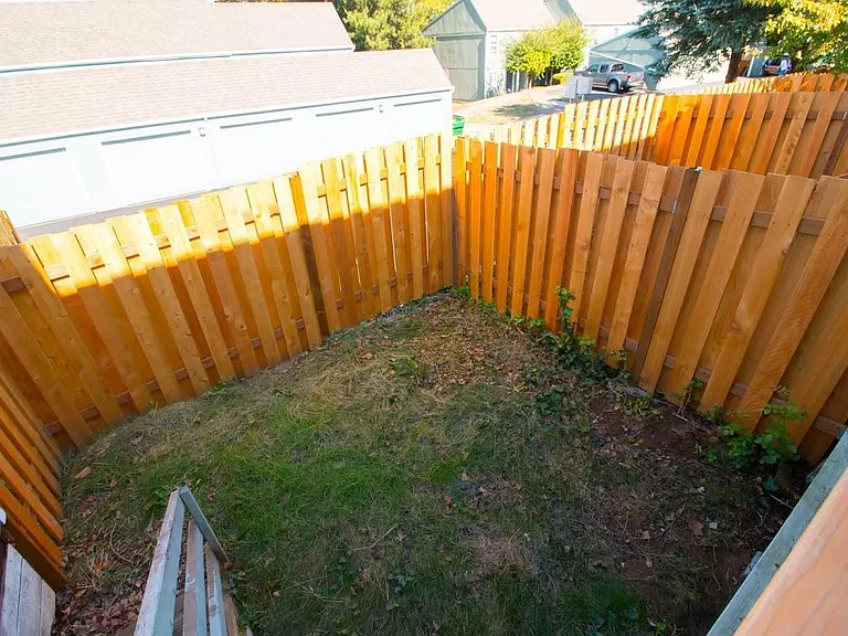 Columbia Crest Townhomes — Photo 28