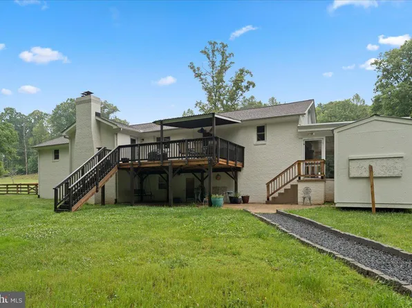 2237 Mountain View Rd, Stafford, VA 22556