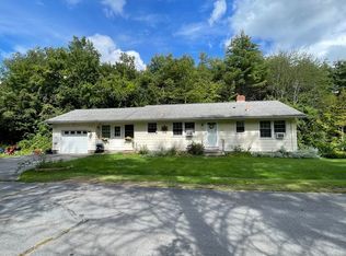 643 Rindge Rd, Fitchburg, MA 01420