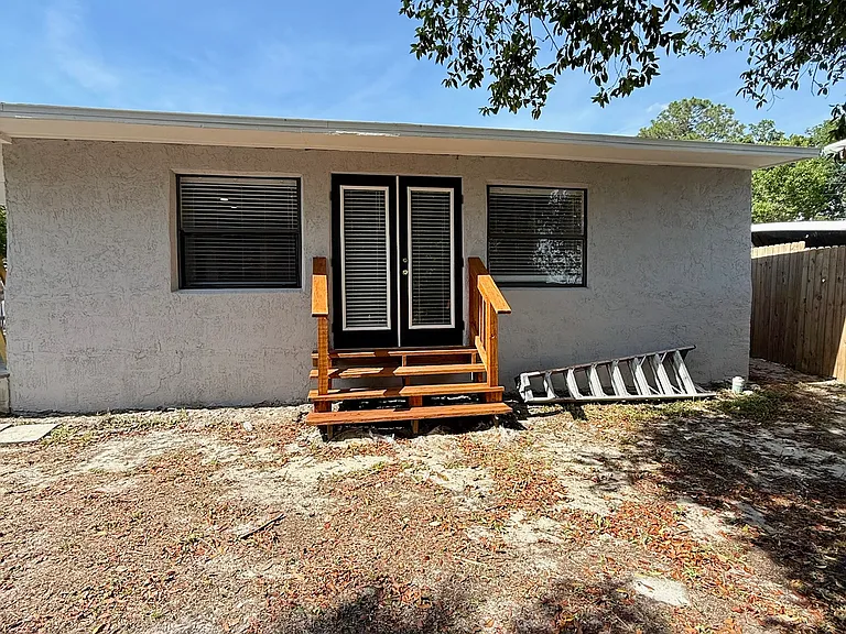 127 Debary Dr — Photo 33