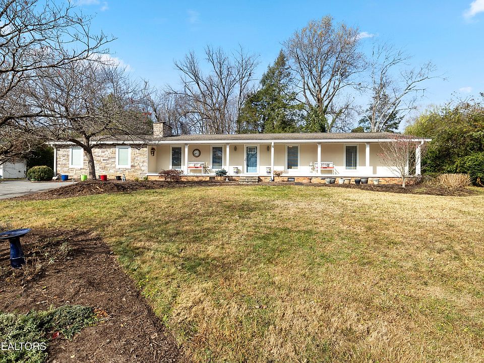 1st image of 7905 NW Bennington Dr