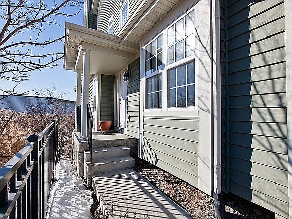 3rd image of 436 W Fairview Cir