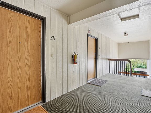 3rd image of 11040 SW Greenburg Rd APT 311