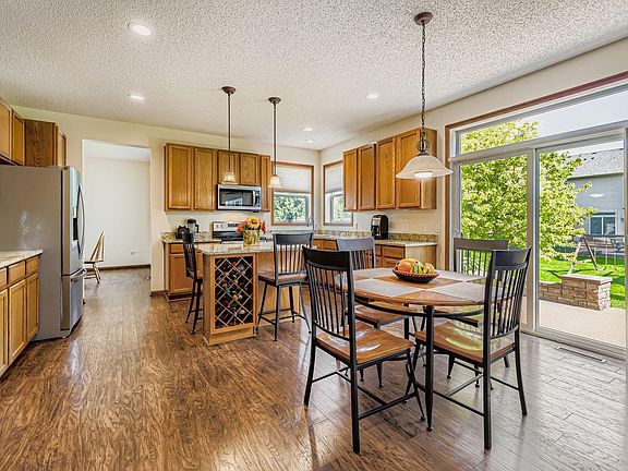 4th image of 2113 Sandhill Dr