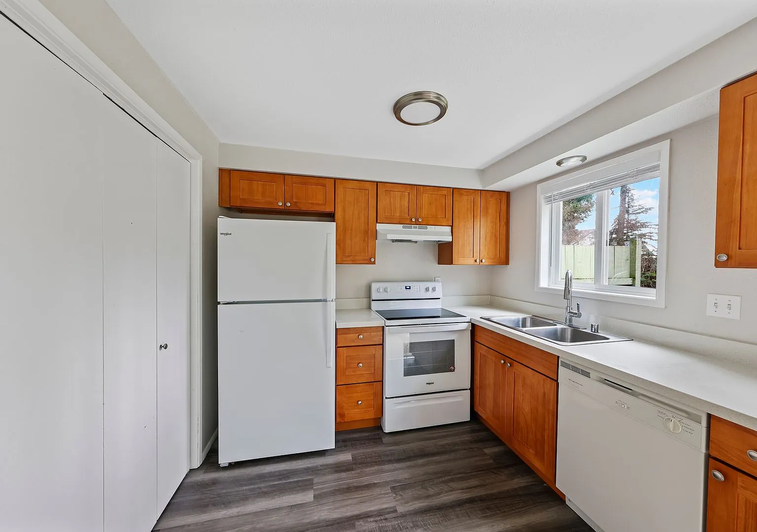 Harrier Cir Townhomes — Photo 3