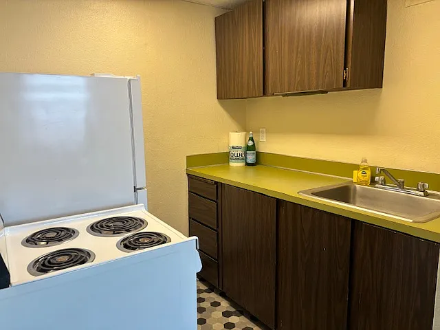 502 kitchen